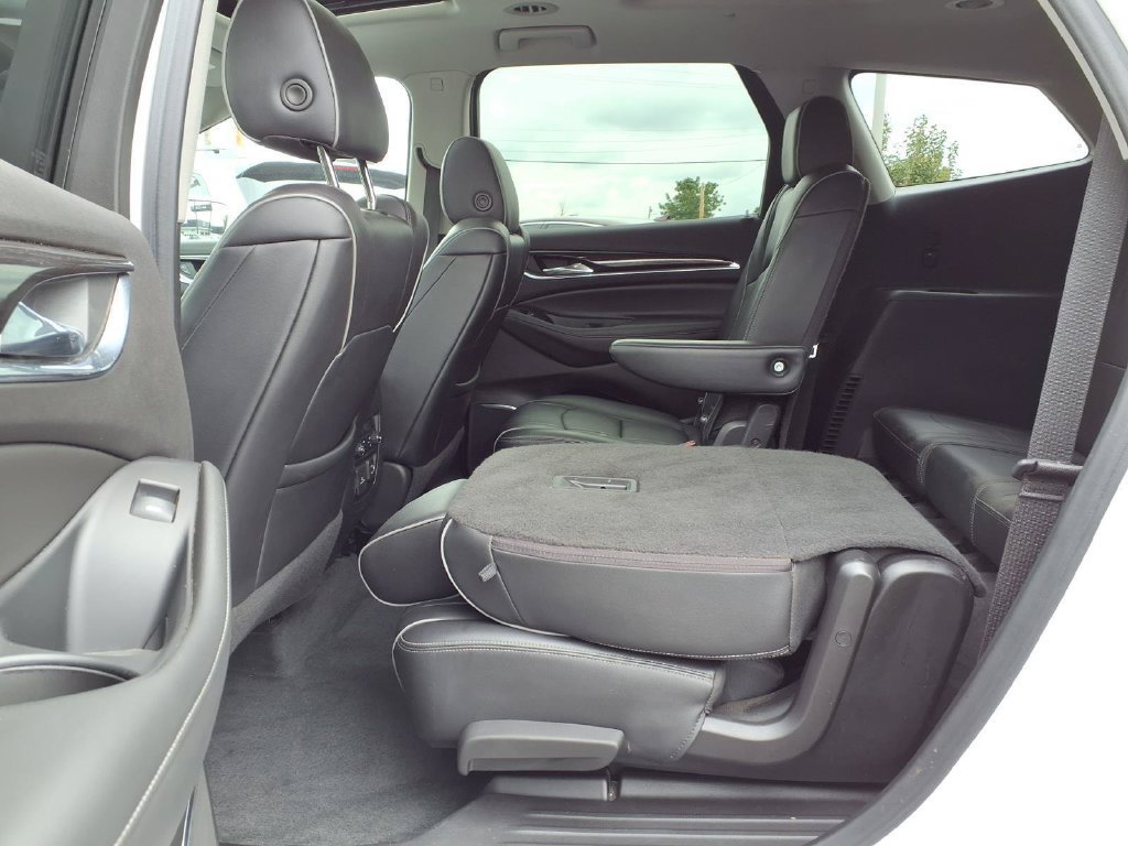 Used 2020 Buick Enclave Avenir w/ Avenir Technology Package FWD image 16