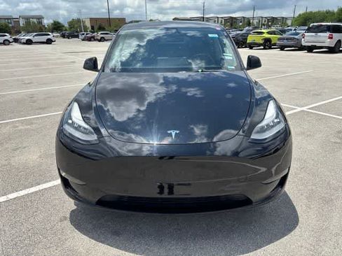 Used 2021 Tesla Model Y Long Range AWD/4WD image 8