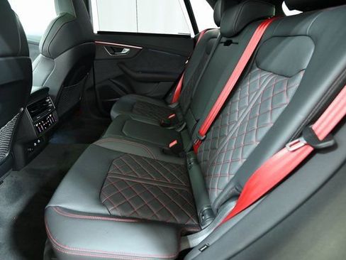 New 2026 Audi Q8 Prestige image 9