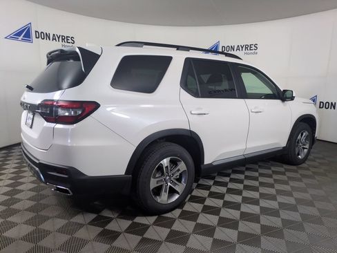 New 2026 Honda Pilot EX-L image 5