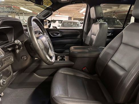 Used 2023 Chevrolet Tahoe Z71 w/ Luxury Package image 16