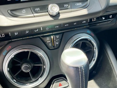 Used 2022 Chevrolet Camaro SS RWD image 15