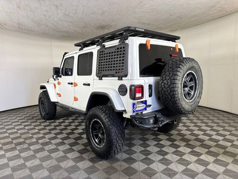 Used 2021 Jeep Wrangler Unlimited Sahara AWD/4WD image 7