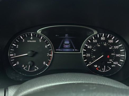 Used 2017 Nissan Pathfinder SV FWD image 26