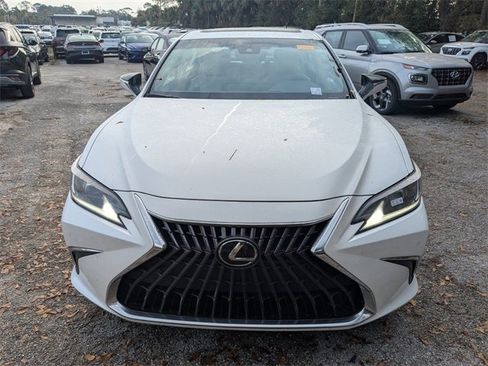 Used 2025 Lexus ES 300h 300h image 9