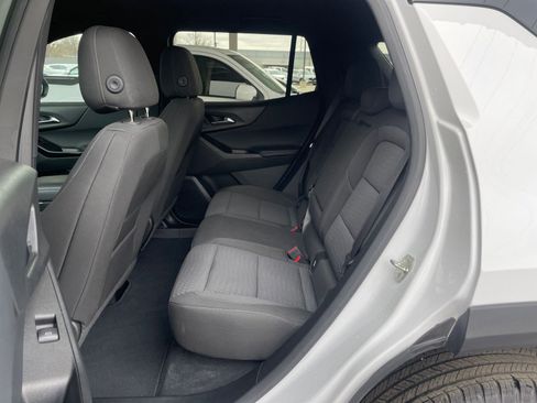 Used 2025 Chevrolet Equinox LT image 24