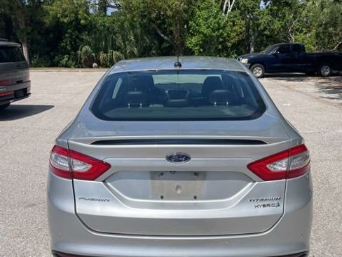 Used 2014 Ford Fusion Titanium FWD image 3