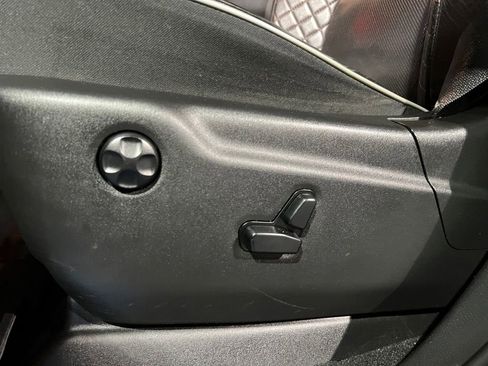 Used 2019 Jeep Grand Cherokee Summit image 26