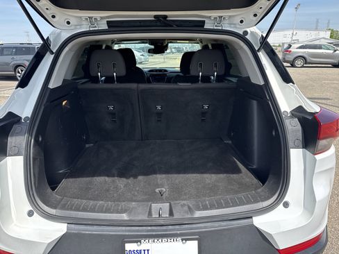 Used 2022 Chevrolet TrailBlazer LT w/ Convenience Package AWD/4WD image 8