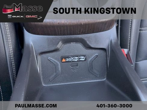 Used 2022 GMC Canyon Denali image 15