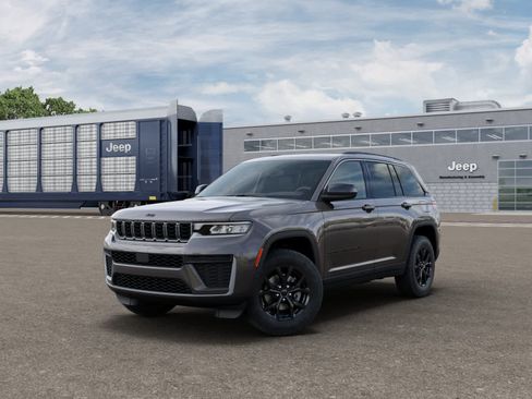 New 2026 Jeep Grand Cherokee Altitude image 1