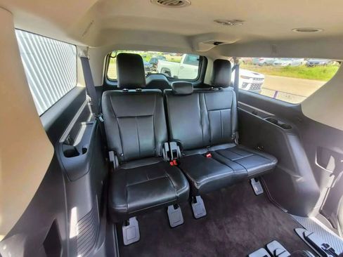 Used 2024 Ford Expedition Max XLT AWD/4WD image 13