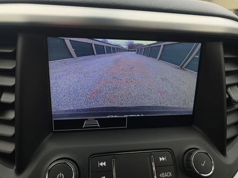 Used 2021 GMC Acadia SLE w/ Driver Convenience Package image 27