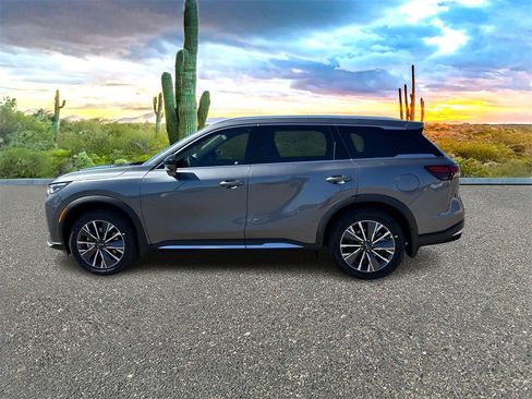 New 2026 INFINITI QX60 Luxe image 8