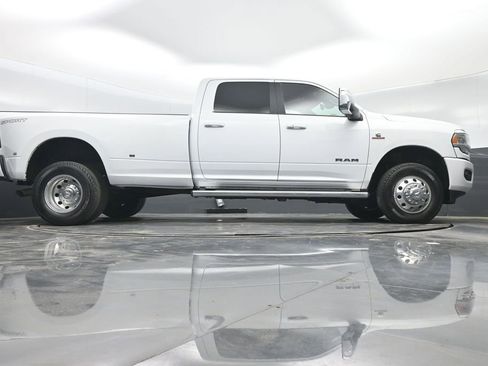 Used 2023 RAM 3500 Laramie AWD/4WD image 42