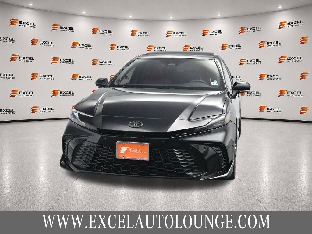 Used 2025 Toyota Camry XSE w/ Premium Plus Package AWD/4WD image 8