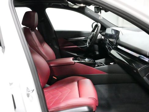 Used 2026 BMW i5 eDrive40 AWD/4WD image 7