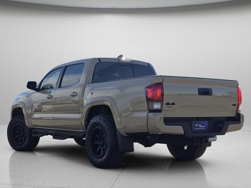 Used 2020 Toyota Tacoma SR5 image 20