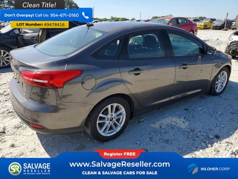 Used 2018 Ford Focus SE image 4