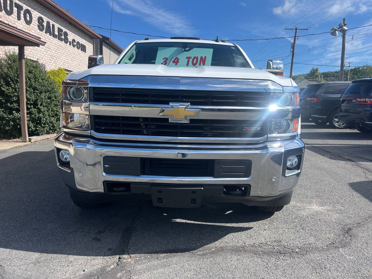 Used 2015 Chevrolet Silverado 2500 LTZ w/ LTZ Plus Package AWD/4WD image 3