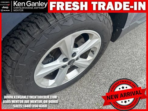 Used 2017 Ford Edge SE AWD/4WD image 5