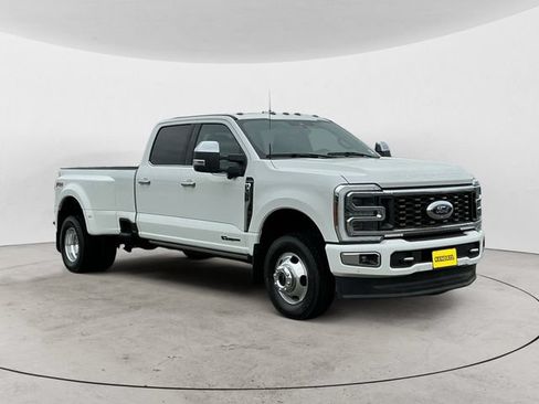 Used 2024 Ford F350 Platinum AWD/4WD image 3