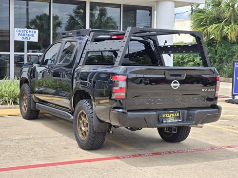 Used 2024 Nissan Frontier SV w/ SV Convenience Package AWD/4WD image 3