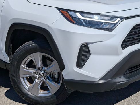 Used 2025 Toyota RAV4 XLE FWD image 10