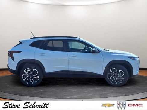 New 2026 Chevrolet Trax RS w/ Driver Confidence Package FWD image 24