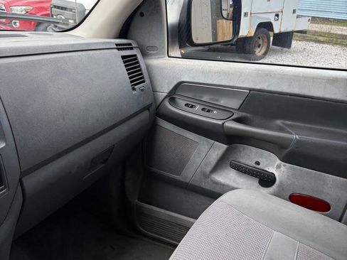 Used 2007 Dodge Ram 2500 Truck SLT image 14