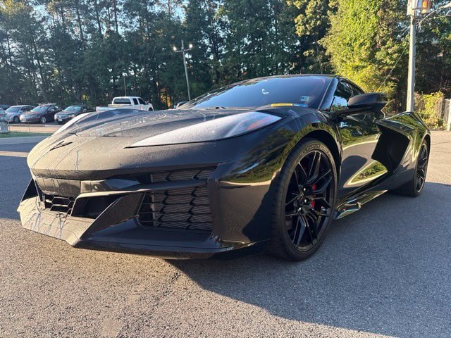 Used 2024 Chevrolet Corvette Z06 RWD image 1
