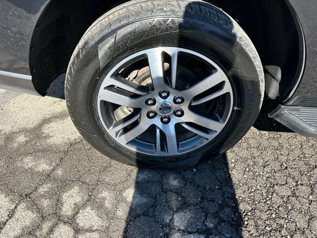 Used 2024 Ford Expedition Limited AWD/4WD image 12