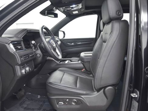 Used 2023 GMC Yukon Denali image 11