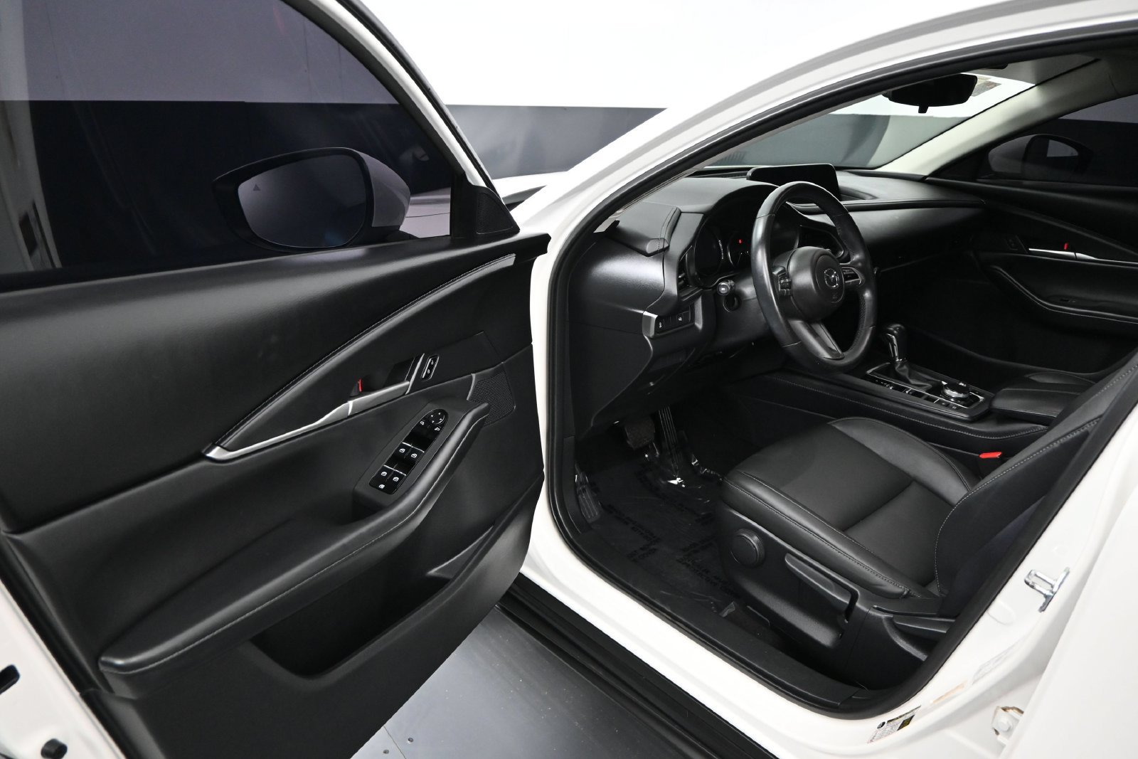 Used 2023 MAZDA CX-30 AWD 2.5 S w/ Select Package image 5