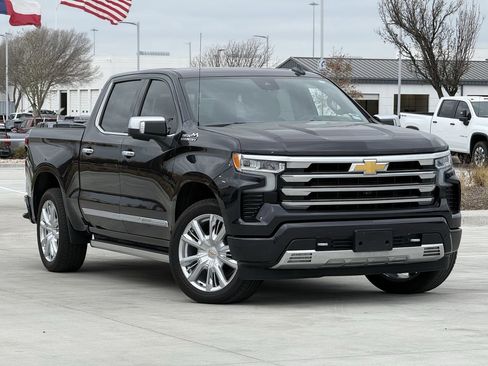Certified 2023 Chevrolet Silverado 1500 High Country w/ High Country Premium Package image 2