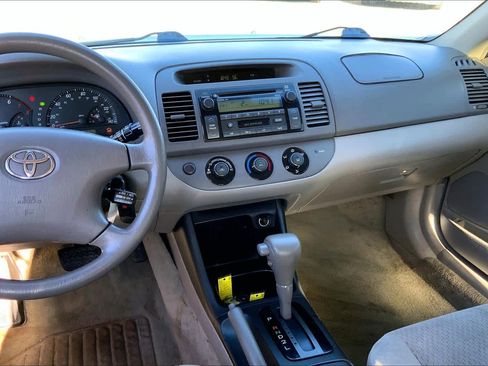Used 2003 Toyota Camry LE image 6