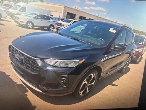 Used 2024 Ford Escape ST-Line Select w/ Tech Pack #2 AWD/4WD image 1