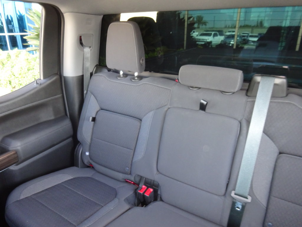 Certified 2022 Chevrolet Silverado 1500 LT Trail Boss w/ Safety Package AWD/4WD image 15
