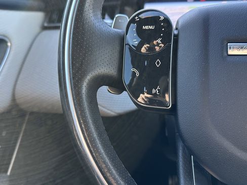 Used 2019 Land Rover Range Rover Velar R-Dynamic SE image 21