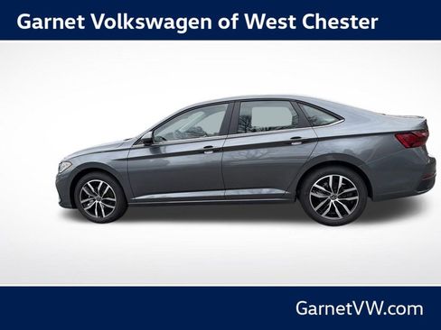 New 2026 Volkswagen Jetta SE FWD image 2