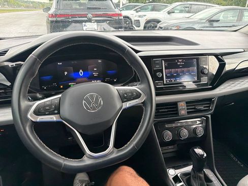 Certified 2023 Volkswagen Taos S FWD image 18