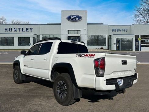 Used 2022 Toyota Tacoma TRD Off-Road w/ TRD Premium Off Road Package image 6