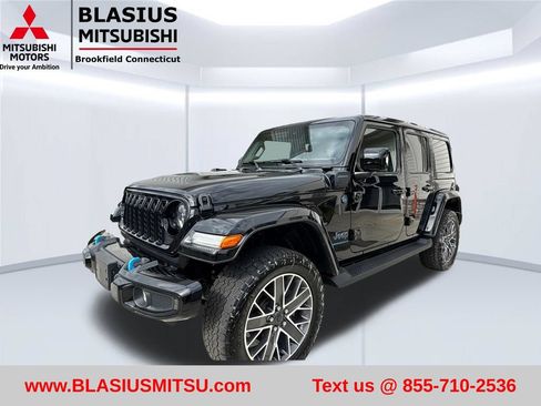 Used 2024 Jeep Wrangler High Altitude AWD/4WD image 1