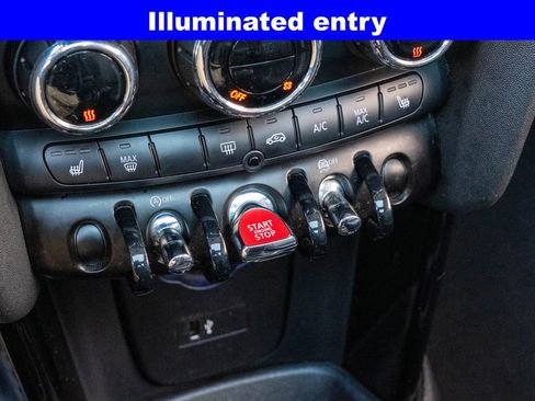 Used 2022 MINI Cooper 4-Door Hardtop image 19