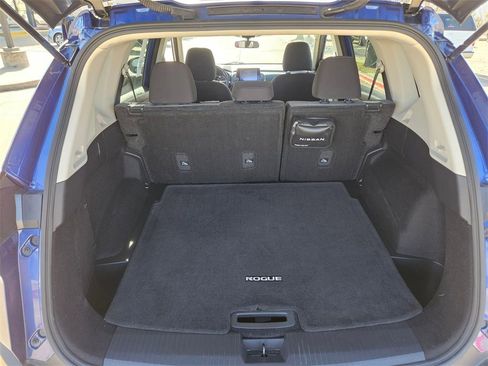 Used 2023 Nissan Rogue SV image 24