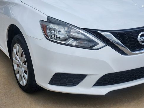 Used 2019 Nissan Sentra S FWD image 12