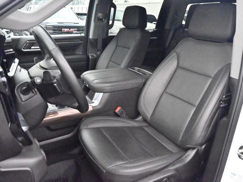 Used 2025 Chevrolet Silverado 1500 RST w/ Convenience Package II image 7