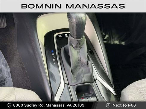 Used 2022 Toyota Corolla LE image 14