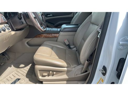 Used 2020 Chevrolet Tahoe Premier AWD/4WD image 10