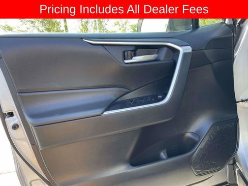 Used 2024 Toyota RAV4 XLE FWD image 17